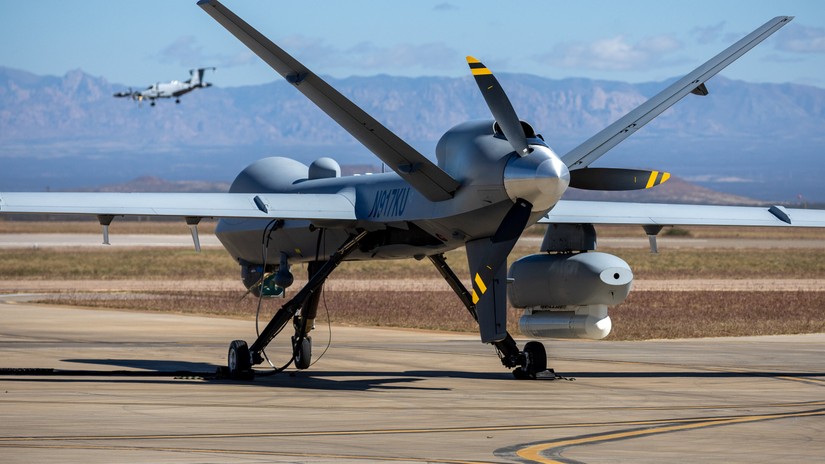 Máy bay không người lái MQ-9 Reaper của hạm đội Không quân Mỹ được sử dụng cho mục đích giám sát và tấn công. Ảnh: NYT