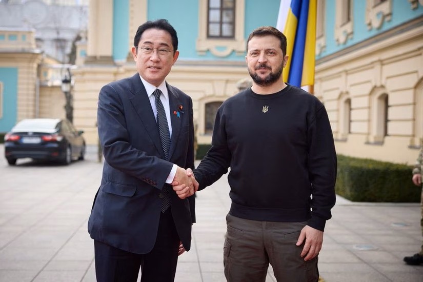 Thủ tướng Nhật Bản Fumio Kishida và Tổng thống Ukraine Volodymyr Zelensky. Ảnh: Reuters