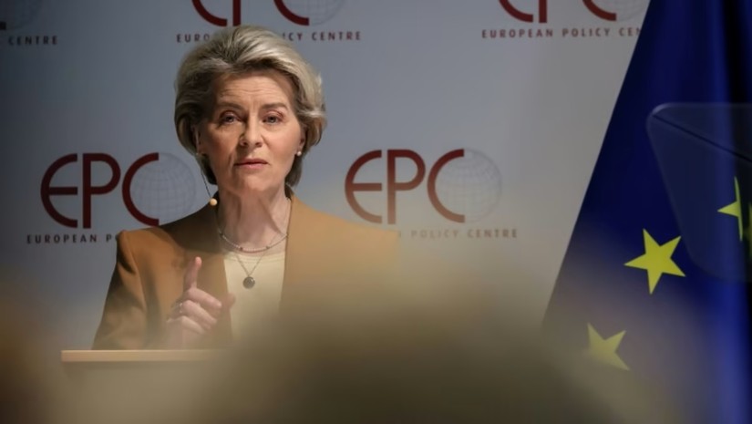 Chủ tịch Ủy ban châu Âu (EC) Ursula von der Leyen và Tổng thống Pháp Emmanuel Macron sẽ có chuyến thăm Trung Quốc ngày 5/4. Ảnh: AFP