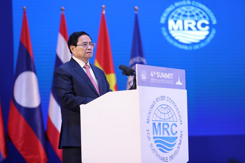 Thủ tướng Phạm Minh Chính phát biểu tại Hội nghị Cấp cao lần thứ 4 Ủy hội sông Mekong quốc tế. Ảnh: VGP