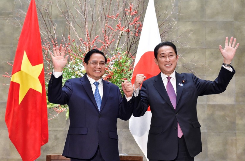 Thủ tướng Phạm Minh Chính và Thủ tướng Nhật Bản Kishida Fumio, tháng 11/2022. Ảnh: VGP
