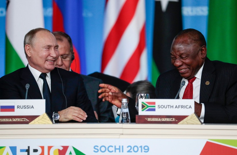Tổng thống Nga Vladimir Putin và Tổng thống Nam Phi Cyril Ramaphosa tại Hội nghị thượng đỉnh Nga - Châu Phi ở Sochi, năm 2019. Ảnh: Getty Images