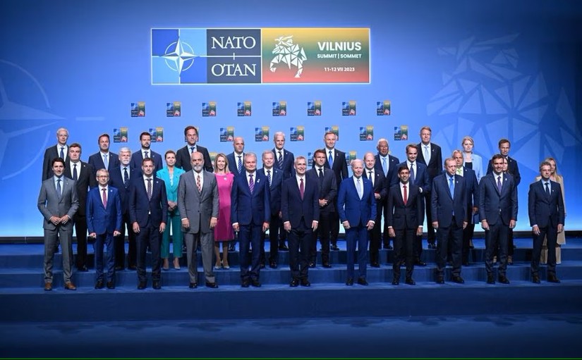 Các lãnh đạo NATO tại Hội nghị thượng đỉnh NATO, Vilnius, Lithuania, ngày 11/7. Ảnh: Reuters