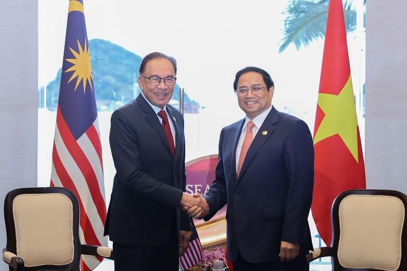 Thủ tướng Phạm Minh Chính và Thủ tướng Malaysia Anwar Ibrahim. Ảnh: VGP