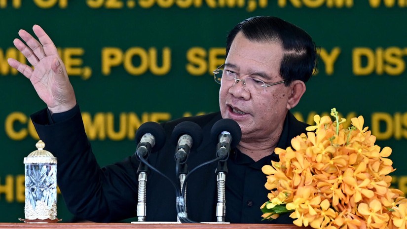 Thủ tướng Campuchia Hun Sen phát biểu tại Lễ khánh thành Đường vành đai số 3 tại tỉnh Kandal, ngày 3/8. Ảnh: AFP