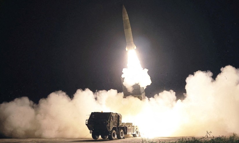 Triều Tiên phóng tên lửa đạn đạo vào đêm 30/8. Ảnh: KCNA