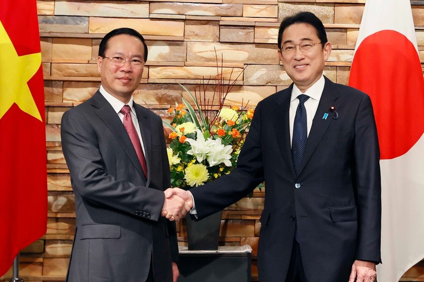 Chủ tịch nước Võ Văn Thưởng và Thủ tướng Nhật Bản Kishida Fumio. Ảnh: TTXVN