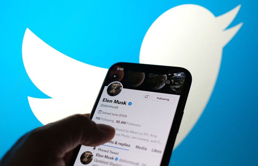 Twitter tạm dừng dịch vụ trả phí 'tick xanh' vì bị giả mạo tràn lan