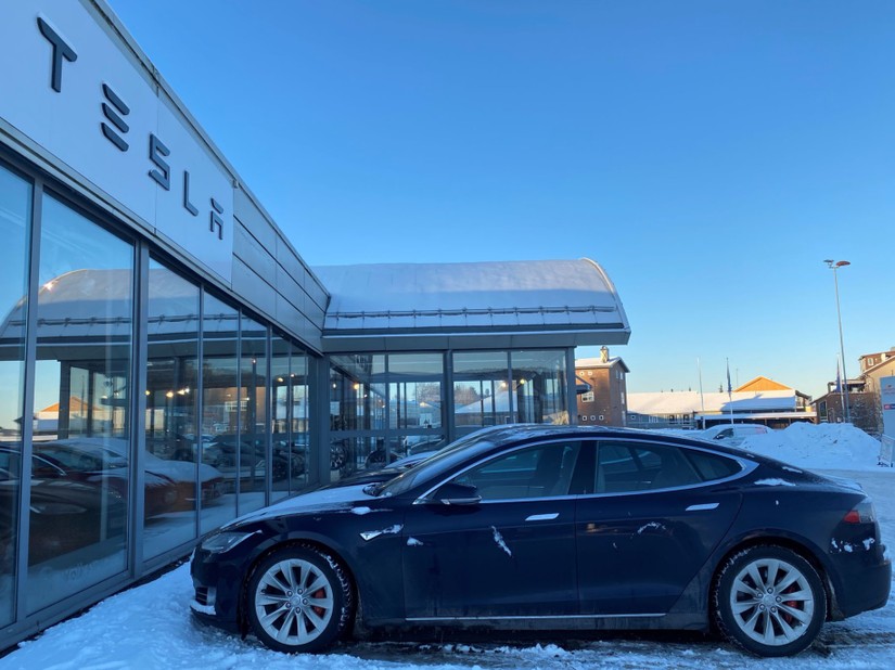 Tesla dẫn đầu cuộc đua xe điện tại Na Uy 
