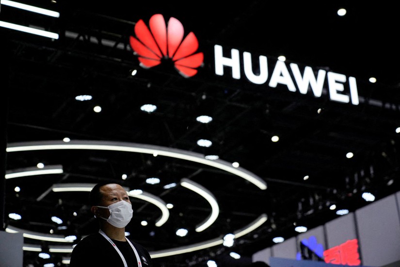 Mỹ mở rộng lệnh cấm vận đối với Huawei