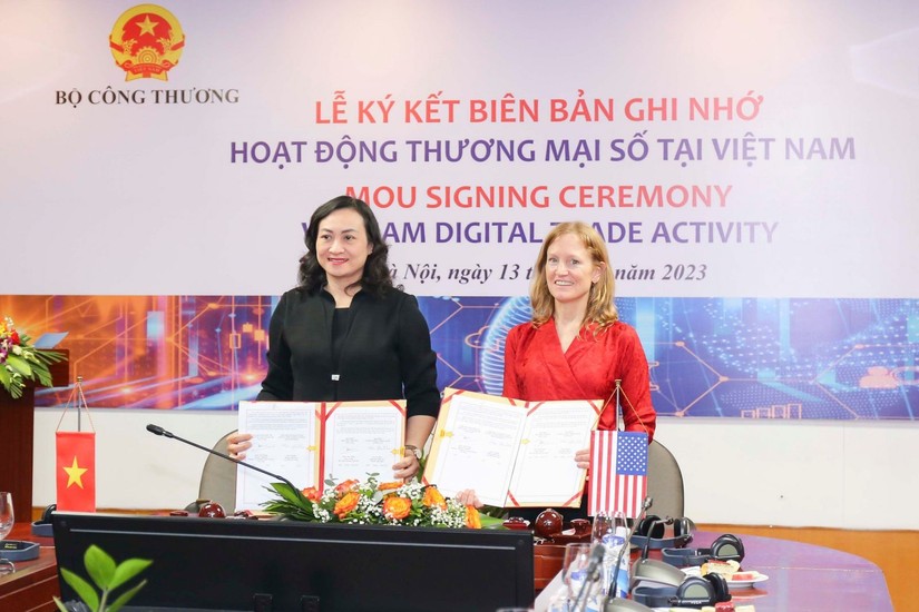 Lễ ký kết Biên bản ghi nhớ giữa Mỹ và Việt Nam về hoạt động thương mại số.