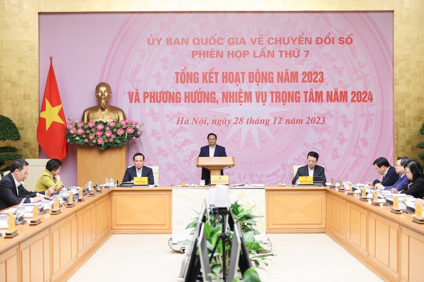 Thủ tướng Chính phủ Phạm Minh Chính chủ trì phiên họp của Ủy ban Quốc gia về chuyển đổi số. Ảnh: VGP.