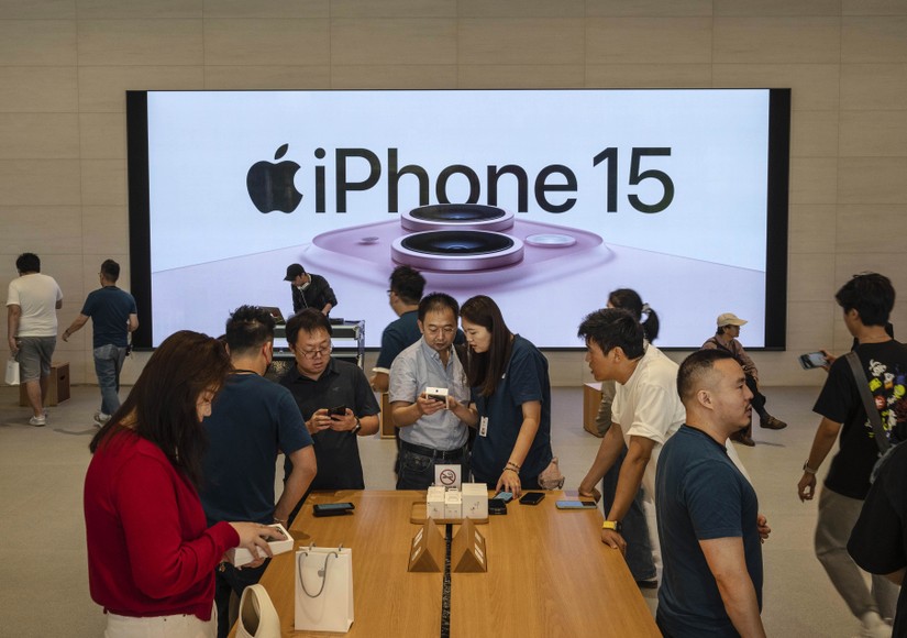 Các đại lý Apple Trung Quốc đồng loạt giảm giá iPhone 15 Pro Max