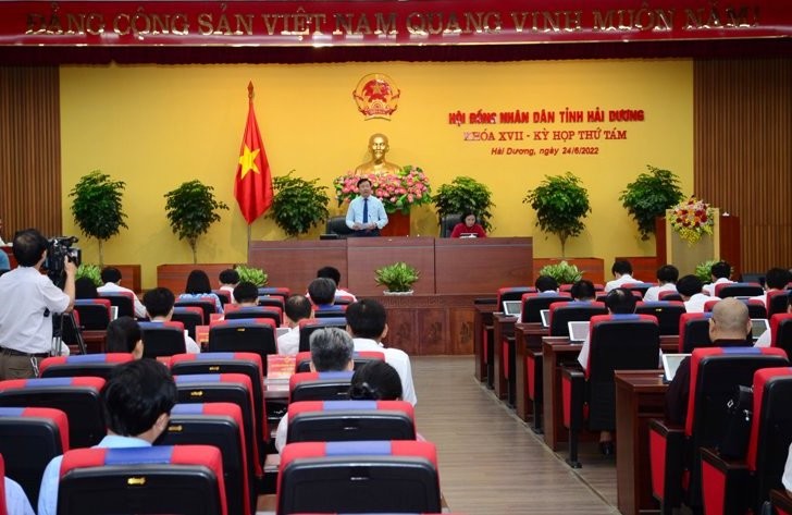 Ông Phạm Xuân Thăng, Ủy viên Trung ương Đảng, Bí thư Tỉnh ủy, Chủ tịch HĐND tỉnh Hải Dương điều hành kỳ họp