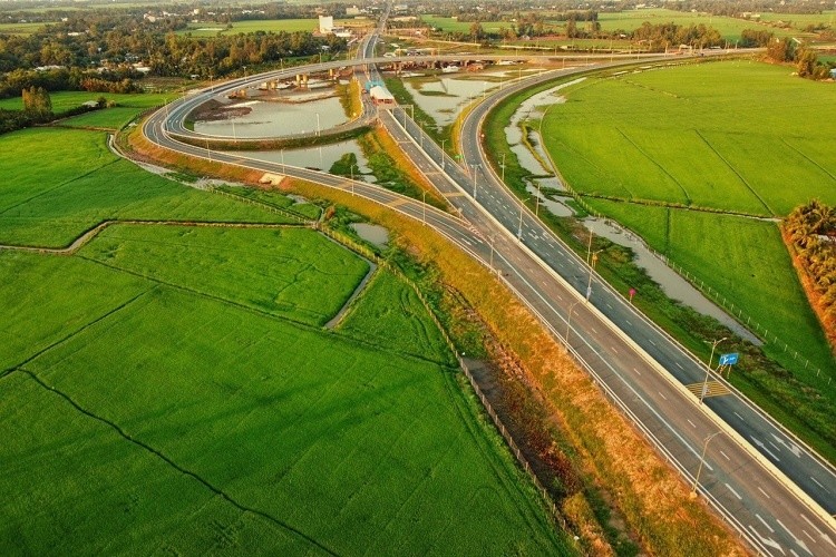 Dự án giao thông tại vùng Đồng bằng sông Cửu Long. Ảnh: VGP