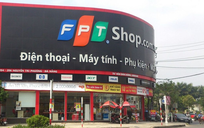 FPT Shop tăng trưởng mạnh trong năm 2021 nhờ xu hướng học online. 