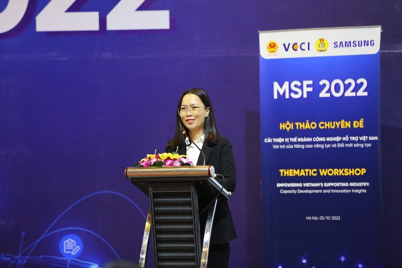 Bà Nguyễn Thị Thu Hằng - Trưởng phòng Hỗ trợ đối tác, Trung tâm mua hàng Samsung Việt Nam. Ảnh: Chí Cường
