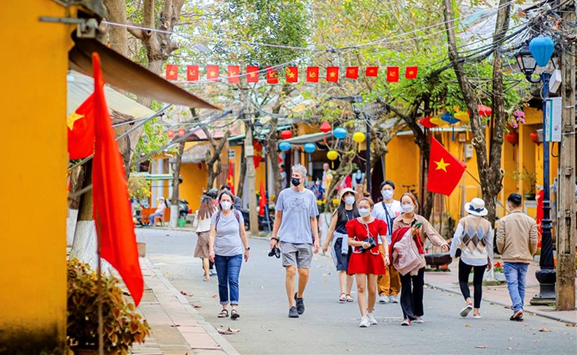Kinh tế Việt Nam năm 2023 được hỗ trợ lớn từ sự phục hồi của ngành du lịch.