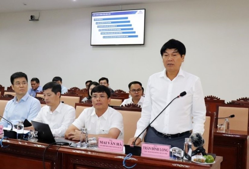 Ông Trần Đình Long - Chủ tịch HĐQT Tập đoàn Hòa Phát đề xuất các dự án đầu tư. 