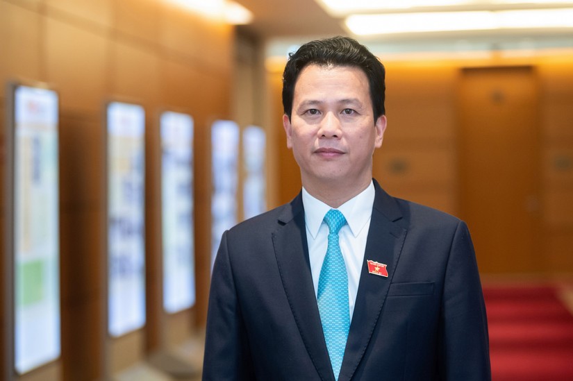 Bộ trưởng TN&MT Đặng Quốc Khánh hiện là một trong hai thành viên trẻ nhất Chính phủ đương nhiệm. Ảnh: Quochoi