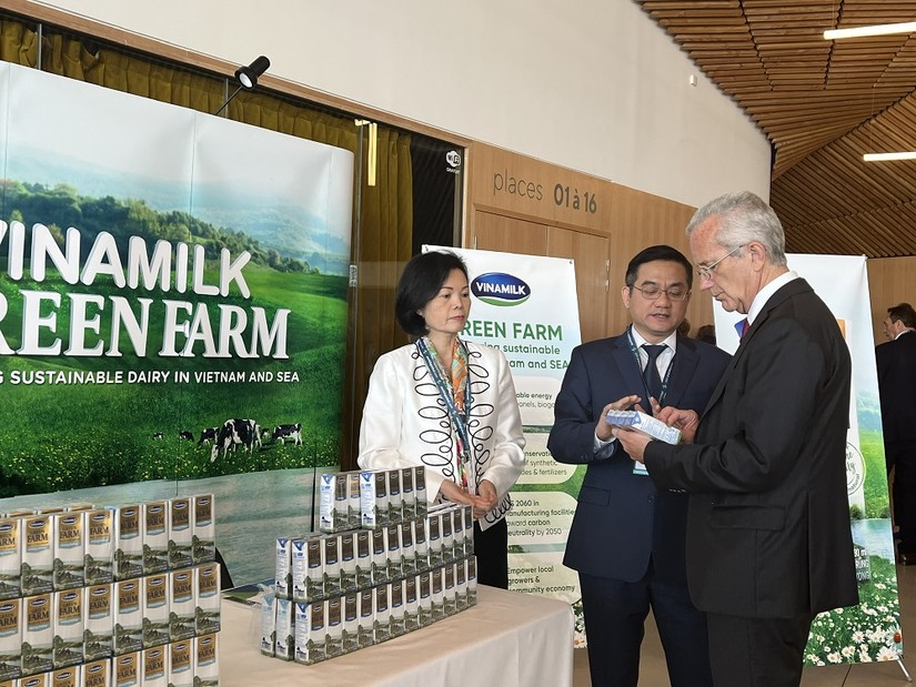 Sản phẩm của Vinamilk tại Hội nghị Sữa toàn cầu lần thứ 15 tổ chức tại Pháp năm 2022.