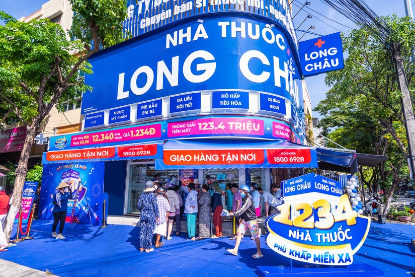 Long Châu có tốc độ mở mới nhanh giúp đóng góp doanh thu ngày càng lớn cho FPT Retail