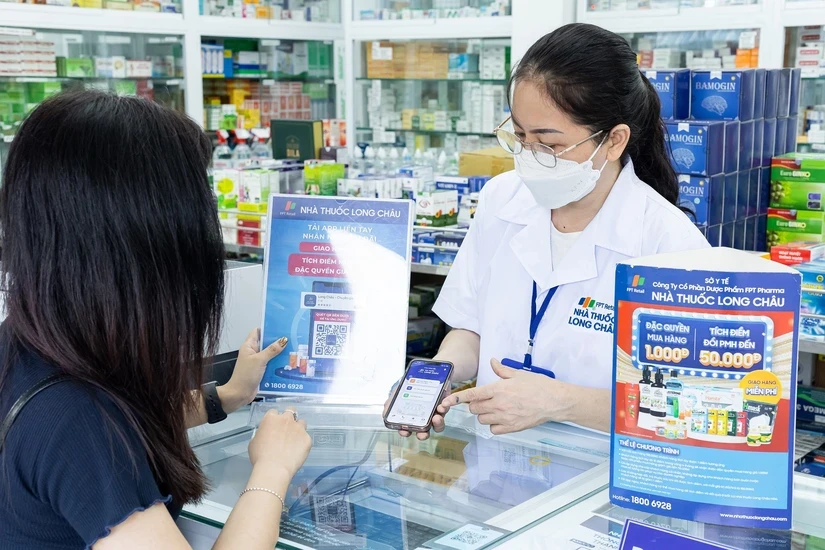 Chuỗi dược phẩm Long Châu trở thành điểm tựa tăng trưởng cho FPT Retail.