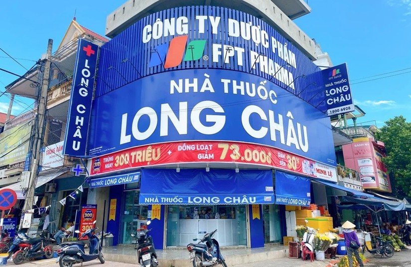Nhà thuốc Long Châu thường lựa chọn địa điểm mở mới tại các ngã ba, ngã tư.