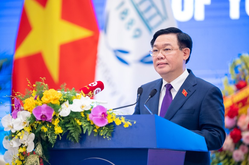 Chủ tịch Quốc hội Vương Đình Huệ phát biểu bế mạc Hội nghị Nghị sĩ trẻ toàn cầu lần thứ 9.