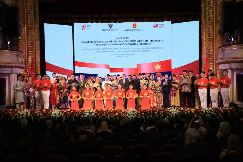 Giao lưu văn hoá nghệ thuật kỷ niệm 10 năm thiết lập quan hệ đối tác chiến lược Việt Nam – Indonesia.