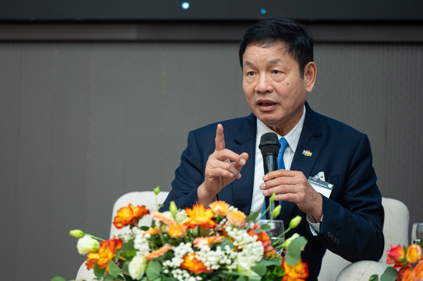 Chủ tịch FPT Trương Gia Bình chia sẻ tại Diễn đàn Doanh nghiệp Công nghệ cao.