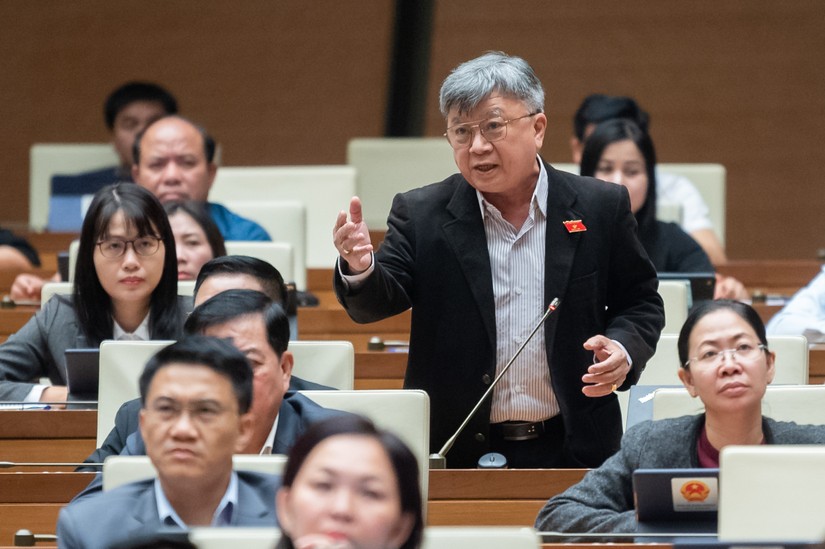 Đại biểu Trương Trọng Nghĩa cho rằng không nên bỏ thẩm quyền thu thập chứng cứ của tòa án.