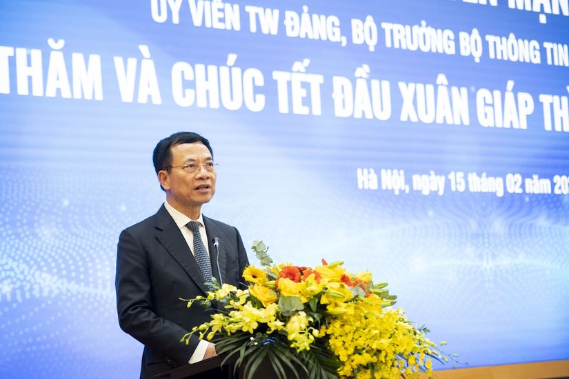 Bộ trưởng Thông tin và Truyền thông Nguyễn Mạnh Hùng phát biểu tại cuộc làm việc với FPT.