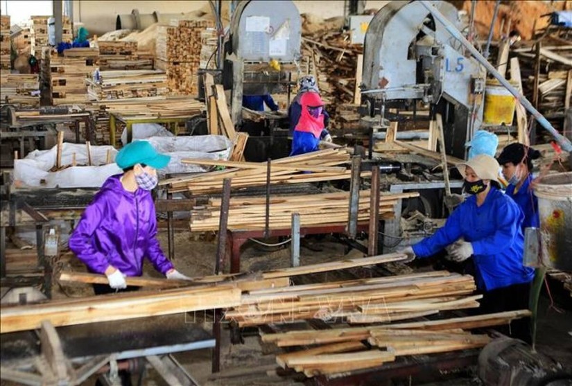 Dự tính năm 2021 trị giá xuất khẩu gỗ và sản phẩm gỗ sẽ đạt 14,3 tỷ USD, tăng 14,3% so với năm 2020.