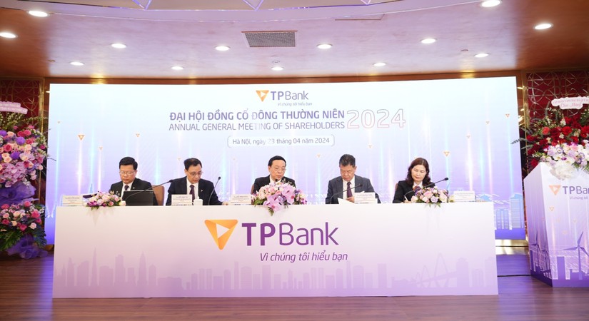 CEO TPBank làm rõ các vấn đề về Novaland, Hưng Thịnh, Vinahud 