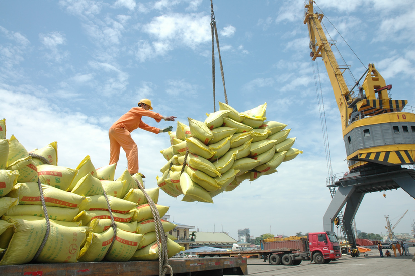 Ưu đãi thuế đối với 300.000 tấn gạo nhập khẩu từ Campuchia - Ảnh: minh họa
