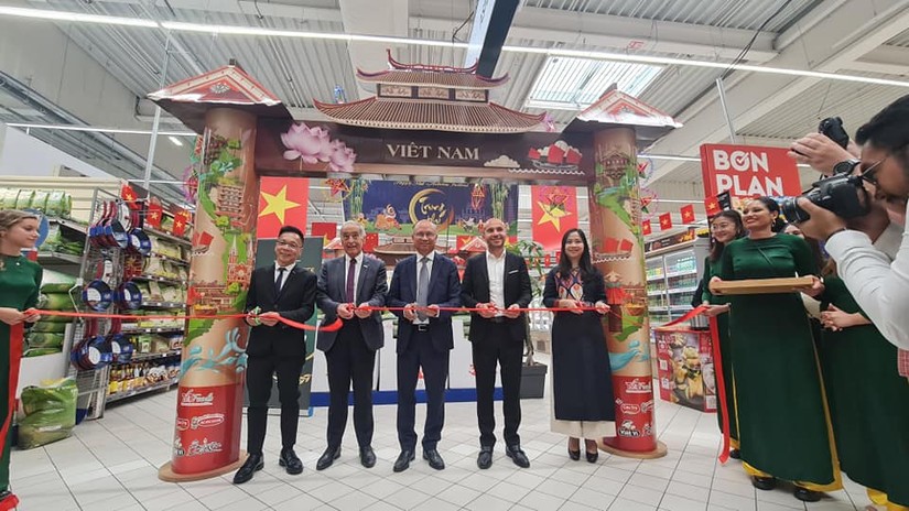 Gạo Lộc Trời chính thức lên kệ đại siêu thị Carrefour tại Pháp