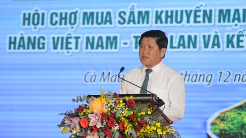 Phó Chủ tịch UBND tỉnh Cà Mau Lê Văn Sử phát biểu tại buổi lễ. 