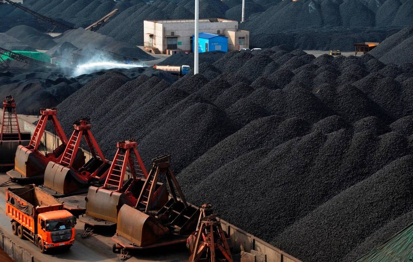 Gần 35 triệu tấn than đá được nhập khẩu trong 8 tháng