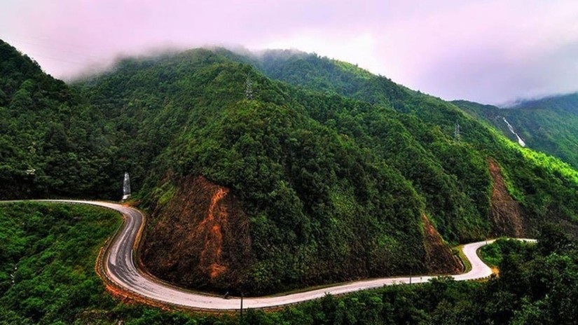 Đoạn Quốc lộ 4D qua đèo Hoàng Liên nếu được đầu tư sẽ nâng cao an toàn và rút ngắn thời gian di chuyển từ Lai Châu sang Lào Cai