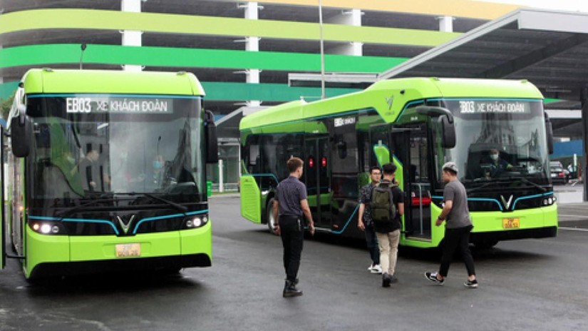 Hình ảnh buýt điện Vinbus Việt Nam tại Depot Vinbus ngày chạy thử nghiệm 