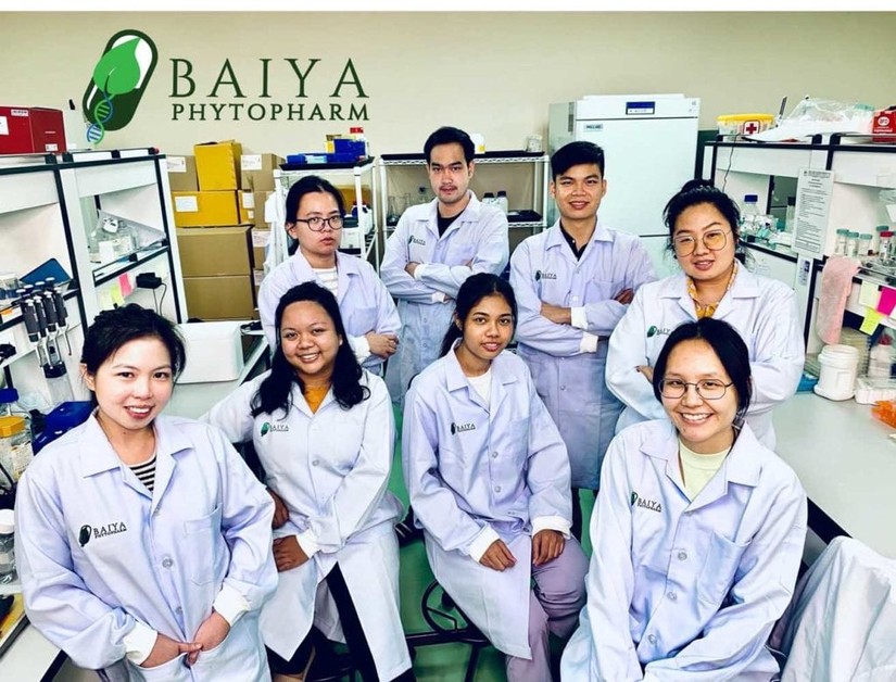 Các nhân viên của Baiya Phytopharm. Ảnh: Baiya Phytopharm