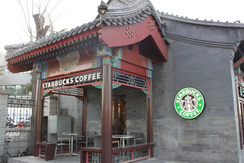 Một cửa hàng Starbucks tại Trung Quốc. Ảnh: dunhilaryu/Flickr