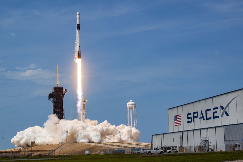 Tên lửa Falcon 9 của SpaceX. Ảnh: SpaceX