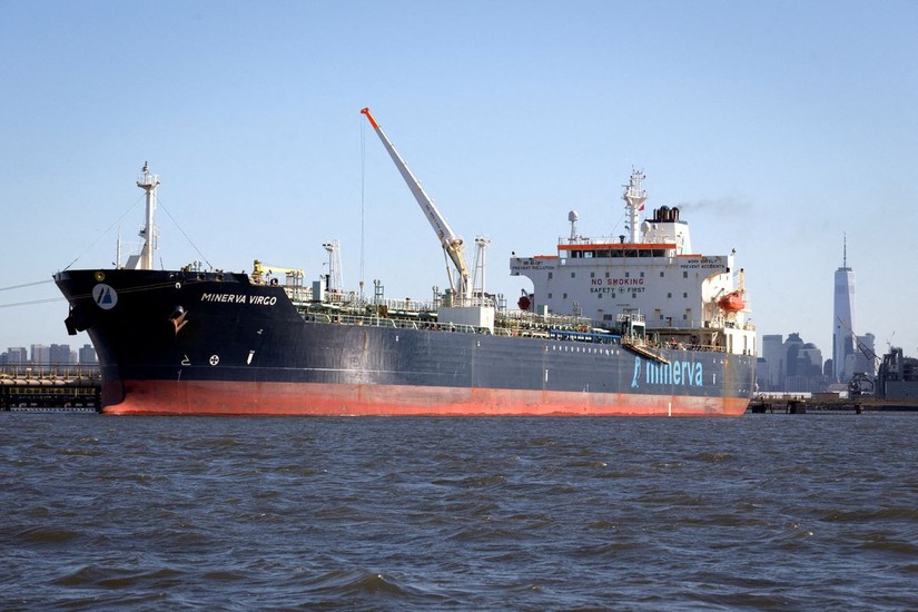 Nhiều chuyên gia và nhà phân tích hoài nghi tính khả thi của việc giới hạn giá dầu Nga. Ảnh: Reuters
