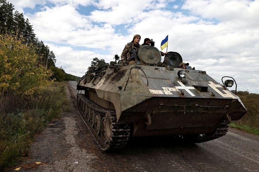 Ukraine tuyên bố đã chọc thủng hàng phòng thủ tại Kherson của Nga trong khi Nga khẳng định chiến dịch phản công này đã thất bại. Ảnh: Reuters
