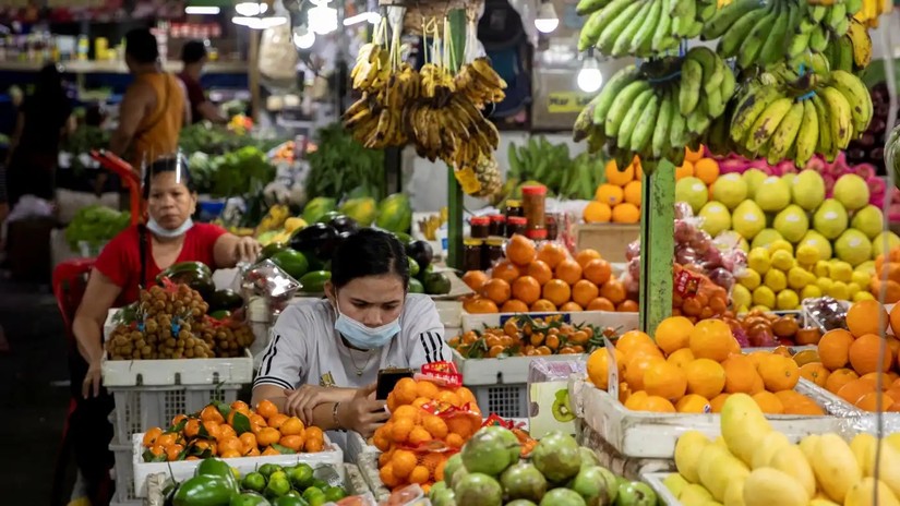 Tỷ lệ lạm phát tháng 9 của Philippines tăng lên ngưỡng 6,9%, cao nhất trong 4 năm qua. Ảnh: Reuters