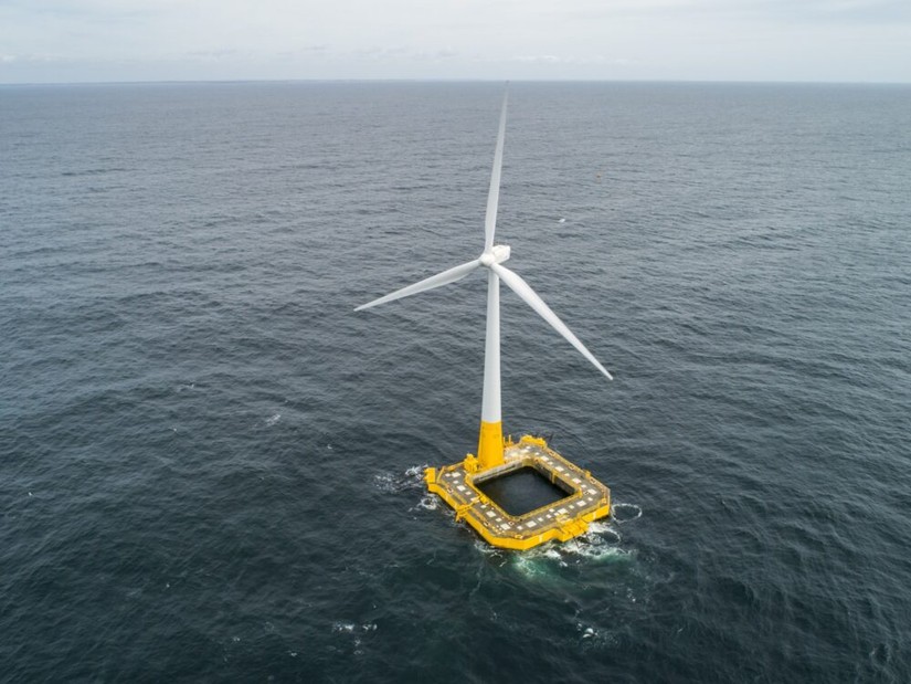Thiếu tàu chuyên dụng dùng trong lắp đặt turbine gió đang đe dọa tới tiến độ chuyển đổi xanh ngành năng lượng của các quốc gia châu Á. Ảnh: Lo83/Wikimedia Commons