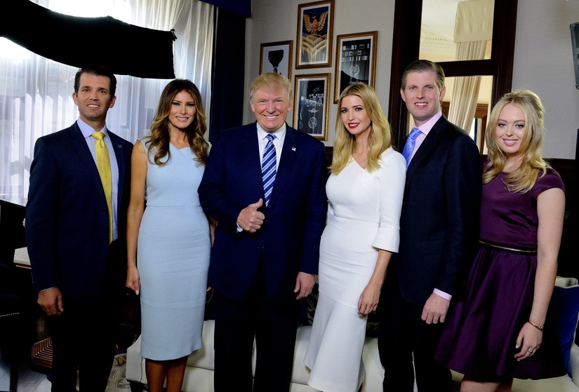 Gia đình ông Donald Trump và vợ Melanie Trump cùng các con Donald Trump Jr., Ivanka Trump, Eric Trump và Tiffany Trump. Ảnh: Getty Images
