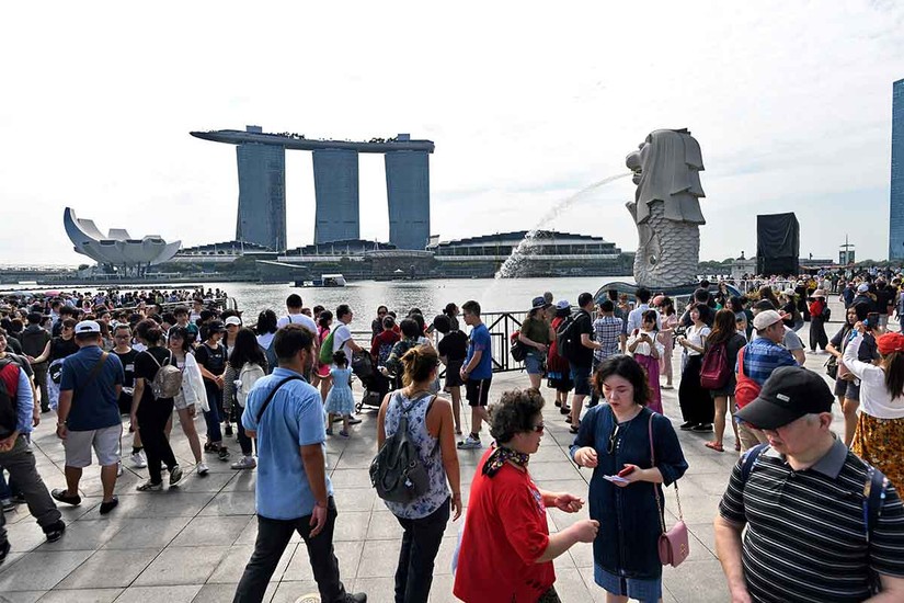 Hộ chiếu Singapore vượt qua Nhật Bản để trở thành tấm hộ chiếu mạnh nhất trên thế giới. Ảnh: AFP